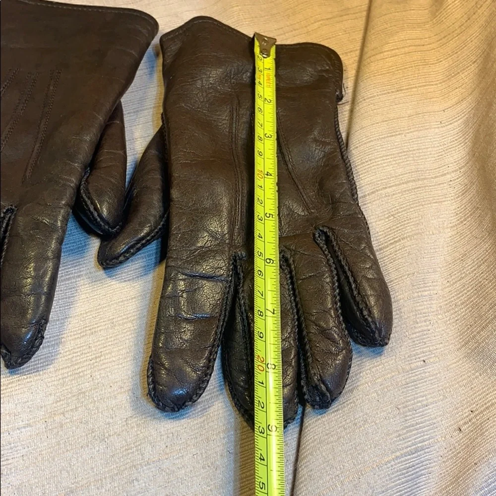 Leather gloves w/fur lining preloved